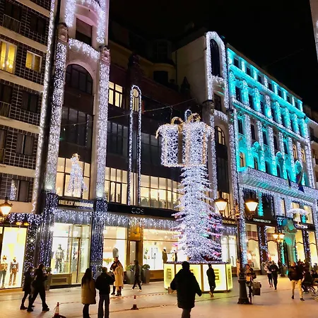 Sleep'N Budapest Apartment